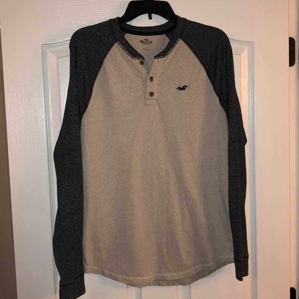 Men’s Hollister Long Sleeve Henley